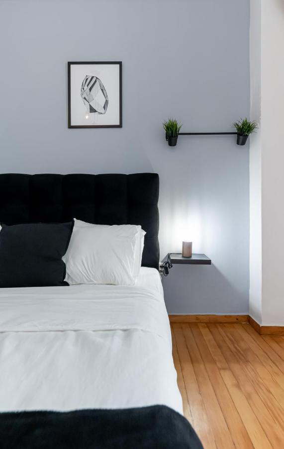 Apartamento Couple Getaway With Queen Bed Atenas Exterior foto