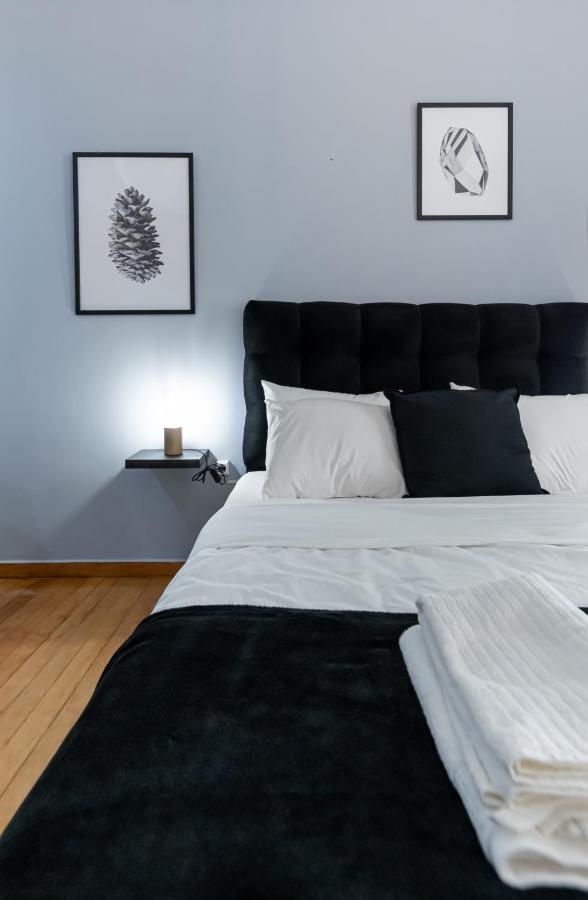 Apartamento Couple Getaway With Queen Bed Atenas Exterior foto