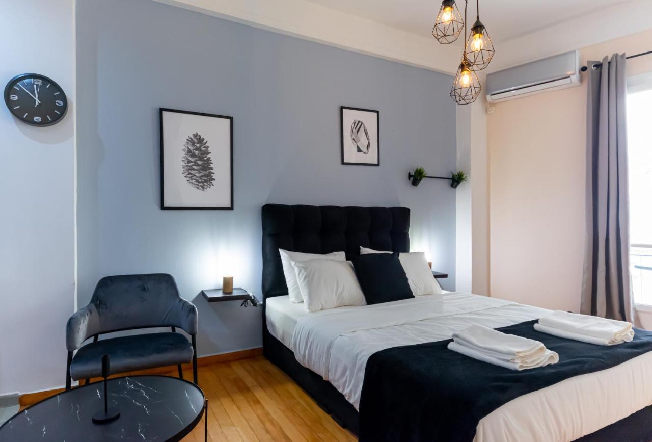 Apartamento Couple Getaway With Queen Bed Atenas Exterior foto